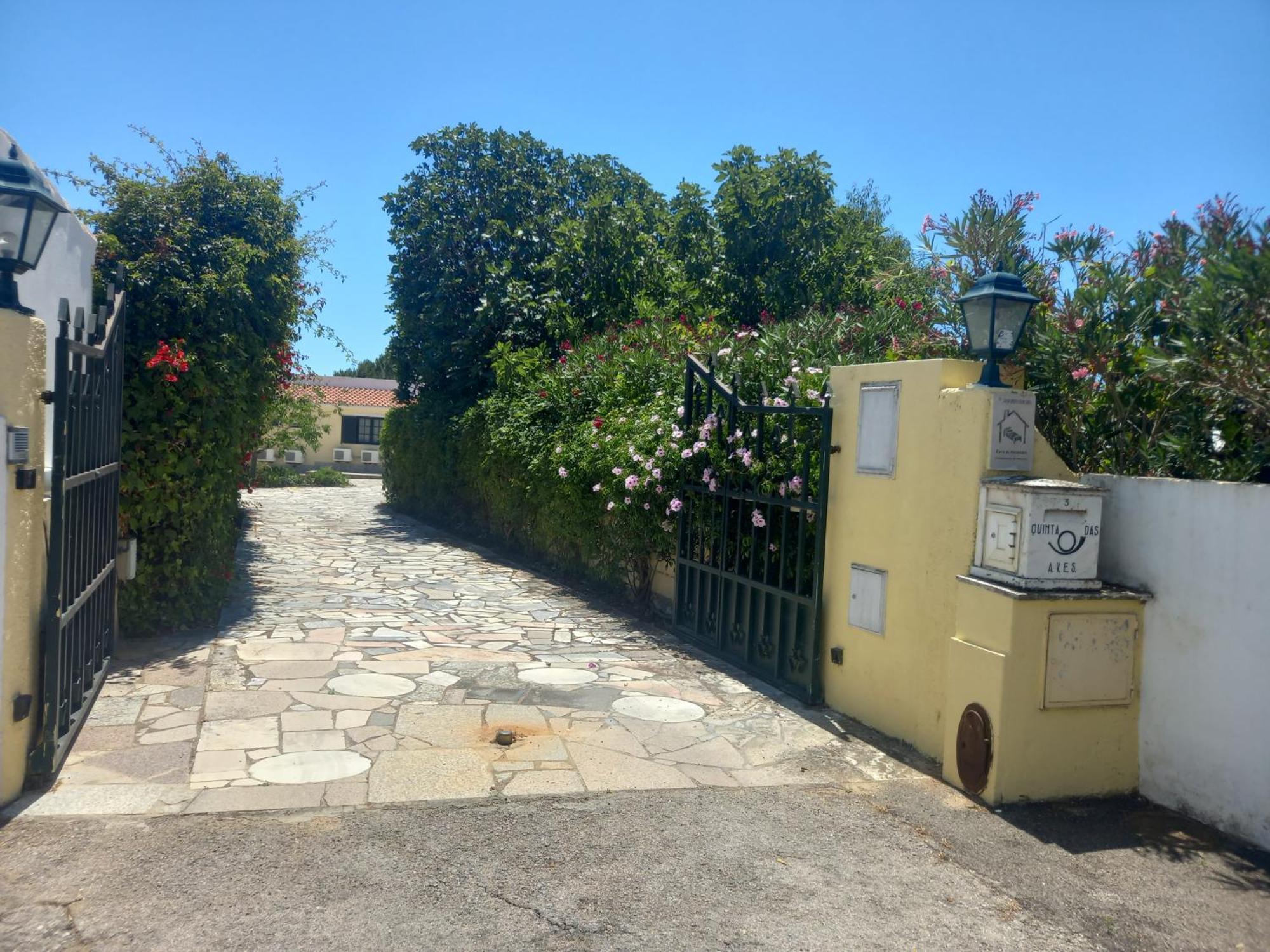 Quinta Das Aves Guest House Lagos Exterior photo