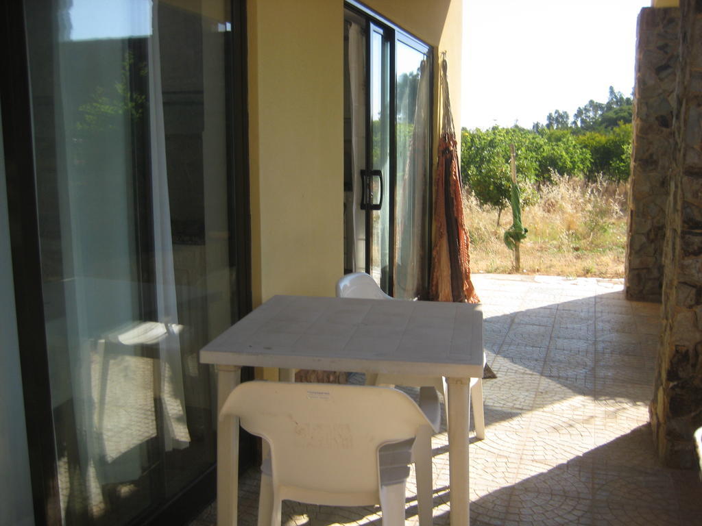 Quinta Das Aves Guest House Lagos Room photo